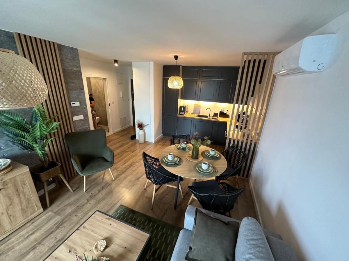 Apartament 28 W Dolinie Baryczy - 5D Apartamenty ミリチ エクステリア 写真