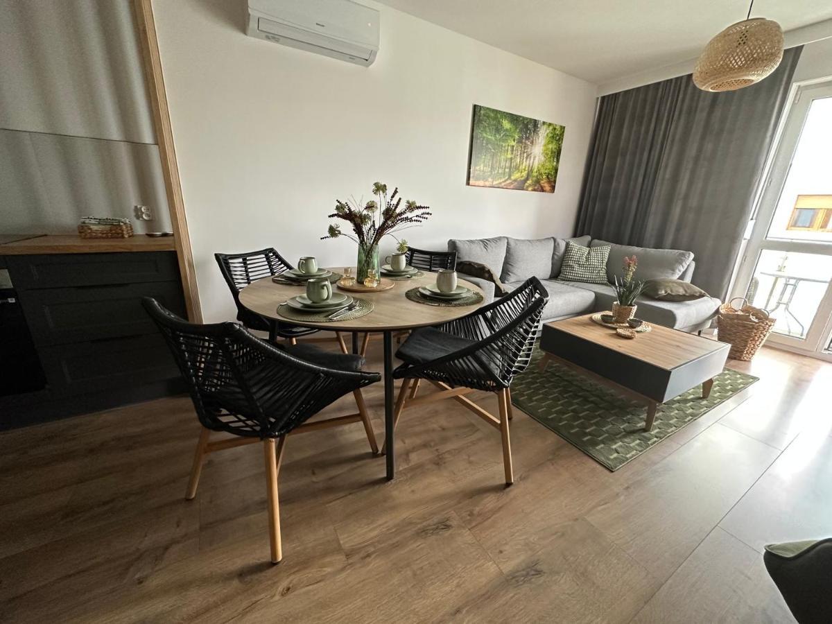 Apartament 28 W Dolinie Baryczy - 5D Apartamenty ミリチ エクステリア 写真